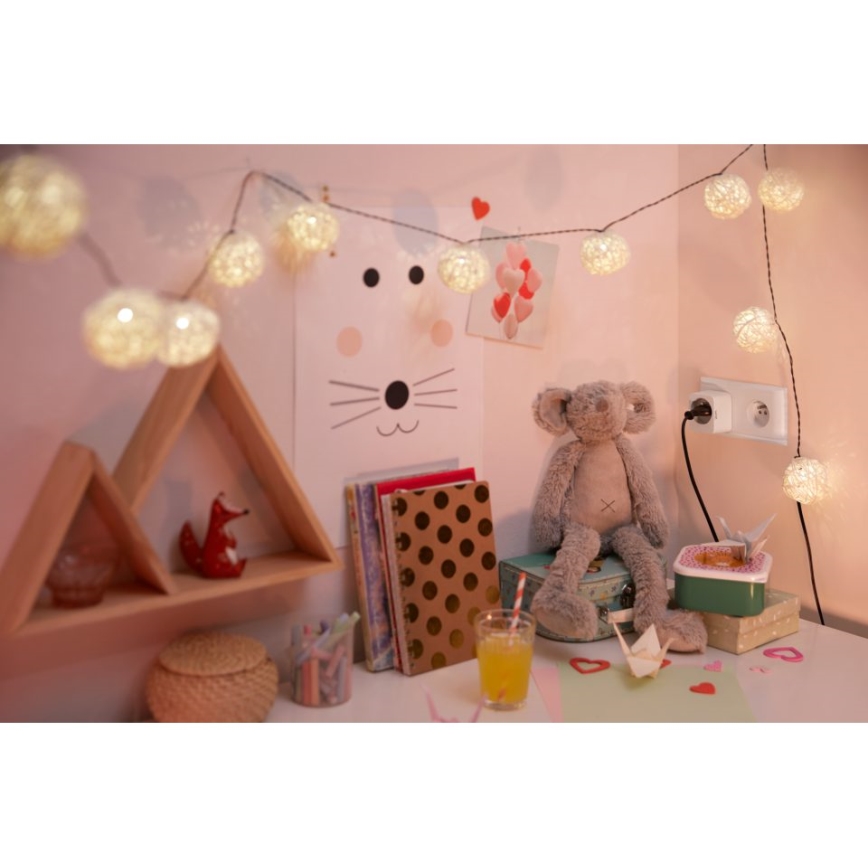 WiZ - Presa intelligente F 2300W + powermeter Wi-Fi SCHUKO