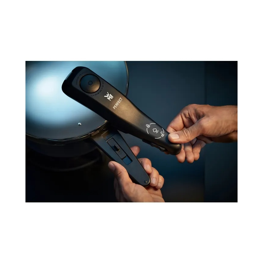 WMF - Set di pentole a pressione 8,5 l + 4,5 l PERFECT in acciaio inox