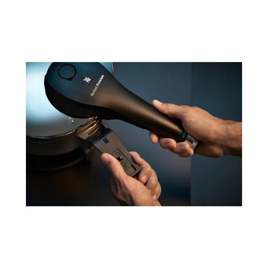WMF - Set di pentole a pressione PERFECT PREMIUM 4,5 l + 3 l